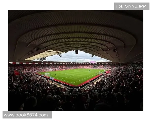 伯纳乌球场即将翻修皇马欧冠主场临时迁至马竞主场