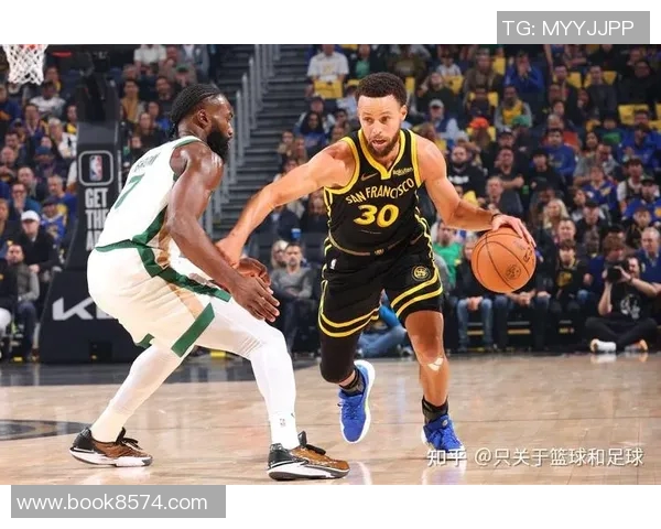 勇士与凯尔特人对决数据分析揭示比赛关键因素与球员表现