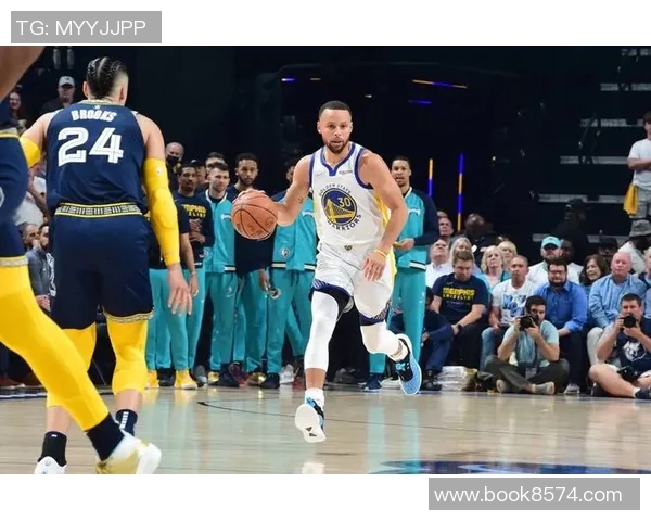 勇士与灰熊激战12月18日谁能在这场对决中笑到最后