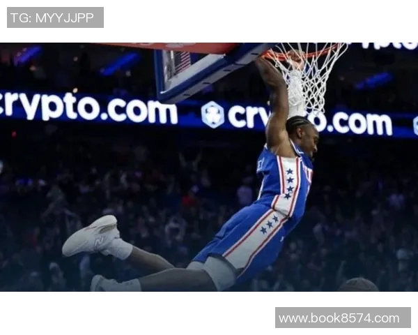 国王队与76人队激战正酣比分胶着双方争夺胜利的精彩瞬间回顾